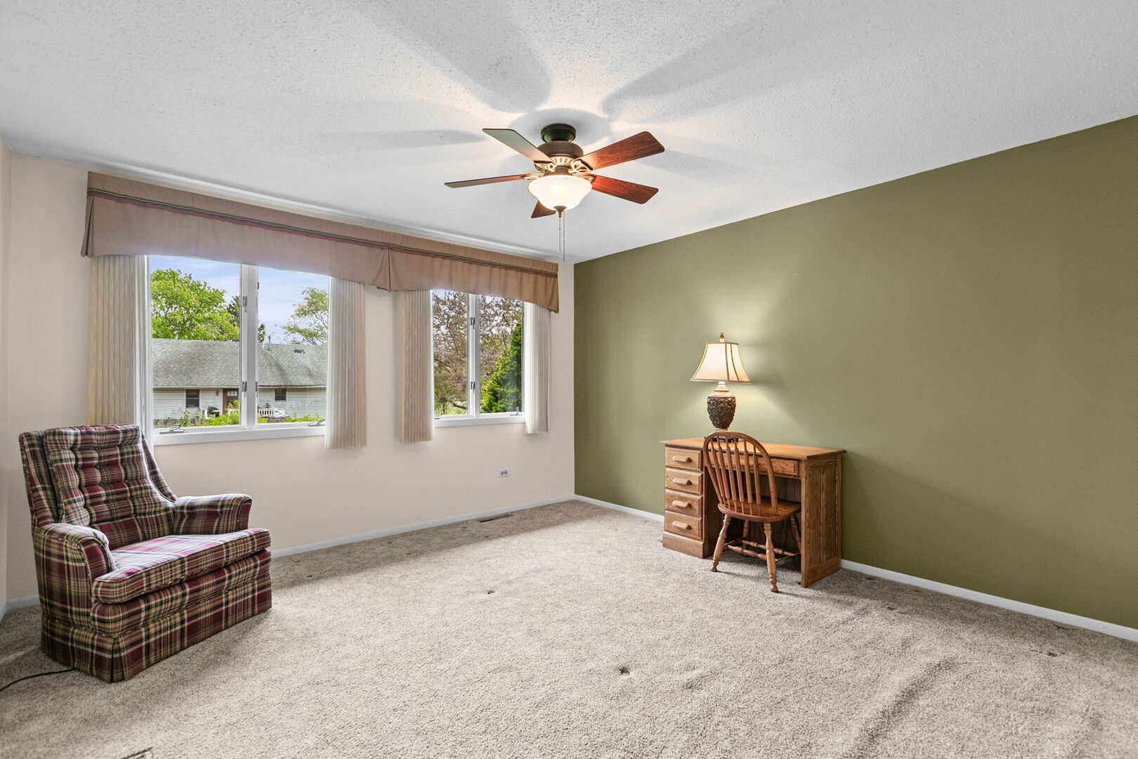 4269 Harper Avenue, Gurnee, IL 60031