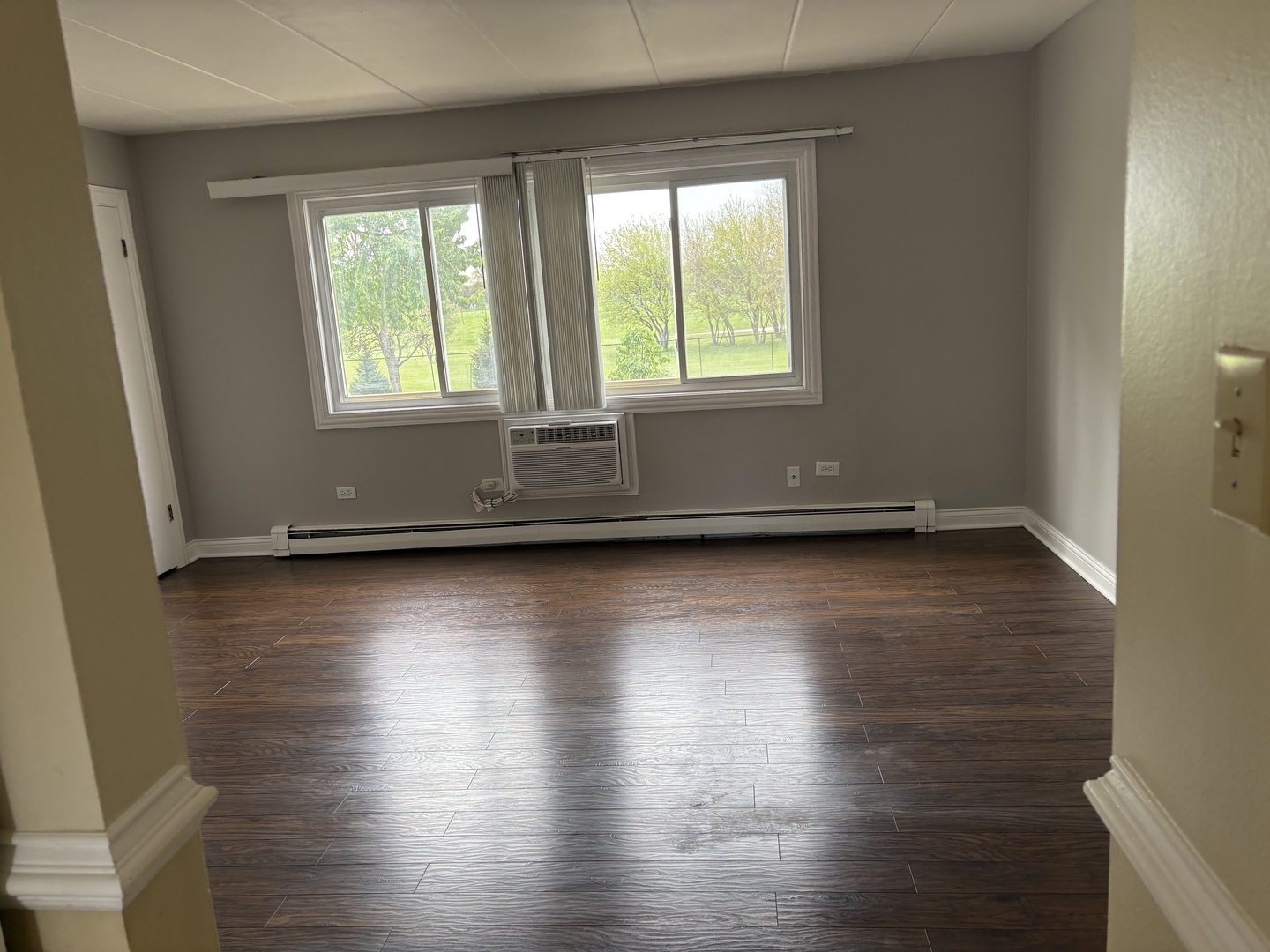 4440 W 111th Street #16, Oak Lawn, IL 60453