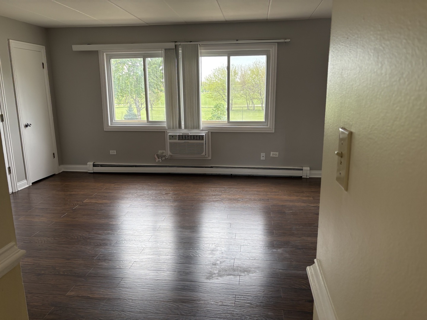 4440 W 111th Street #16, Oak Lawn, IL 60453