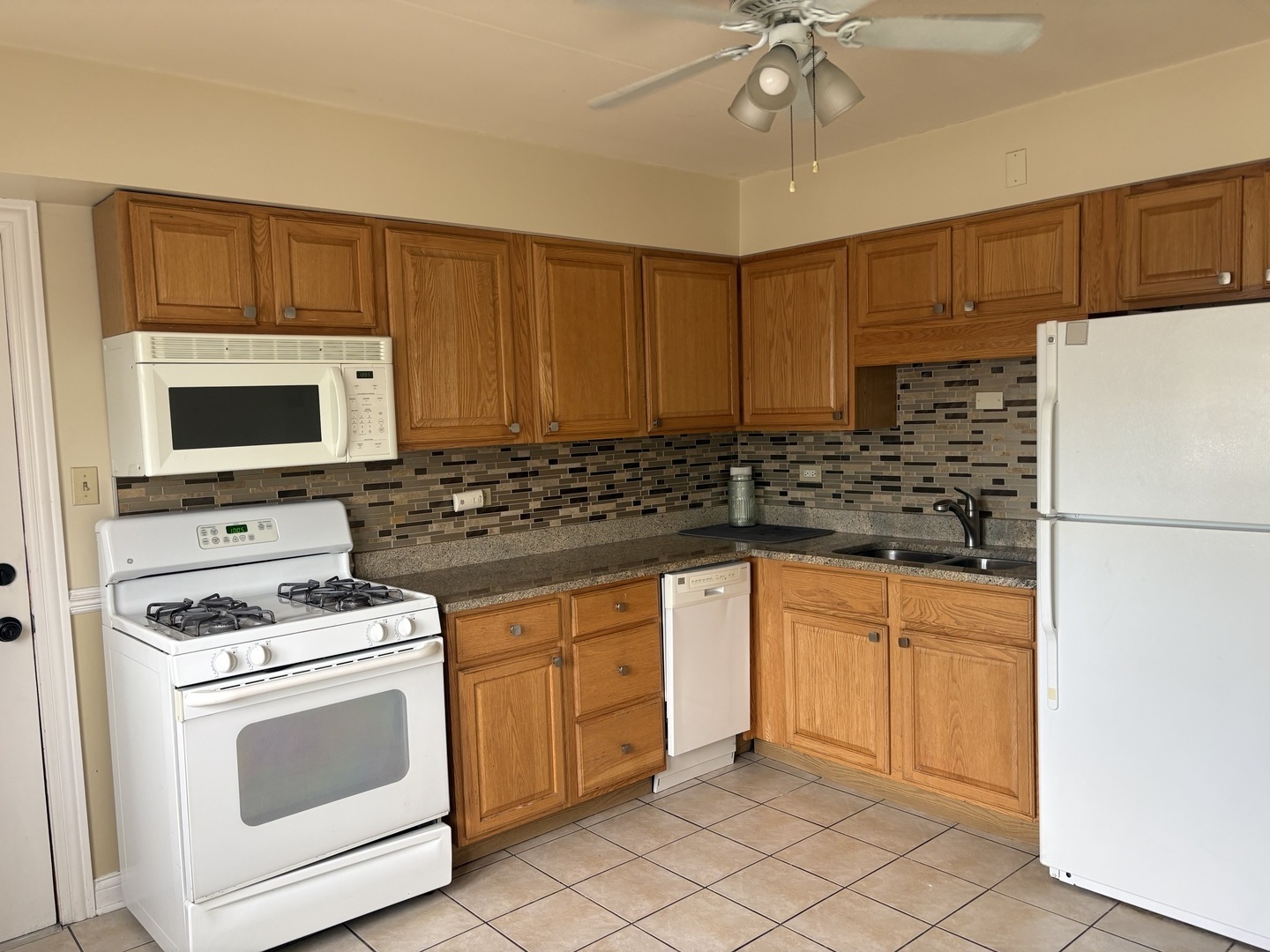 4440 W 111th Street #16, Oak Lawn, IL 60453