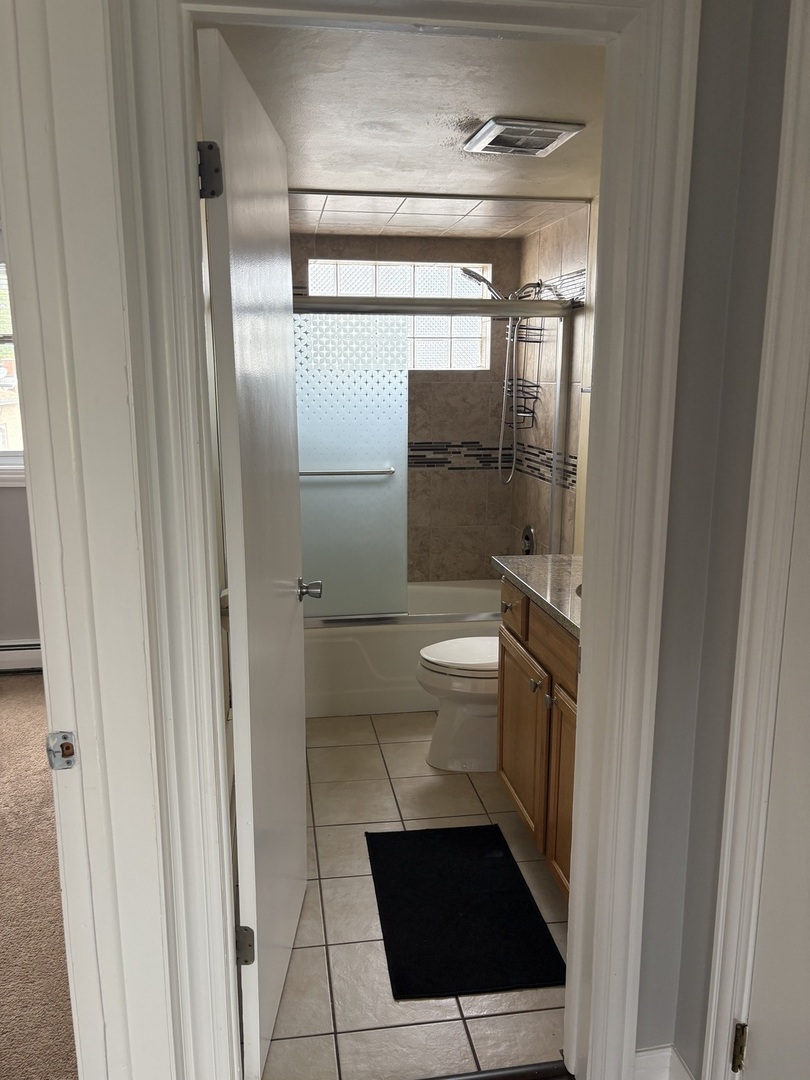 4440 W 111th Street #16, Oak Lawn, IL 60453