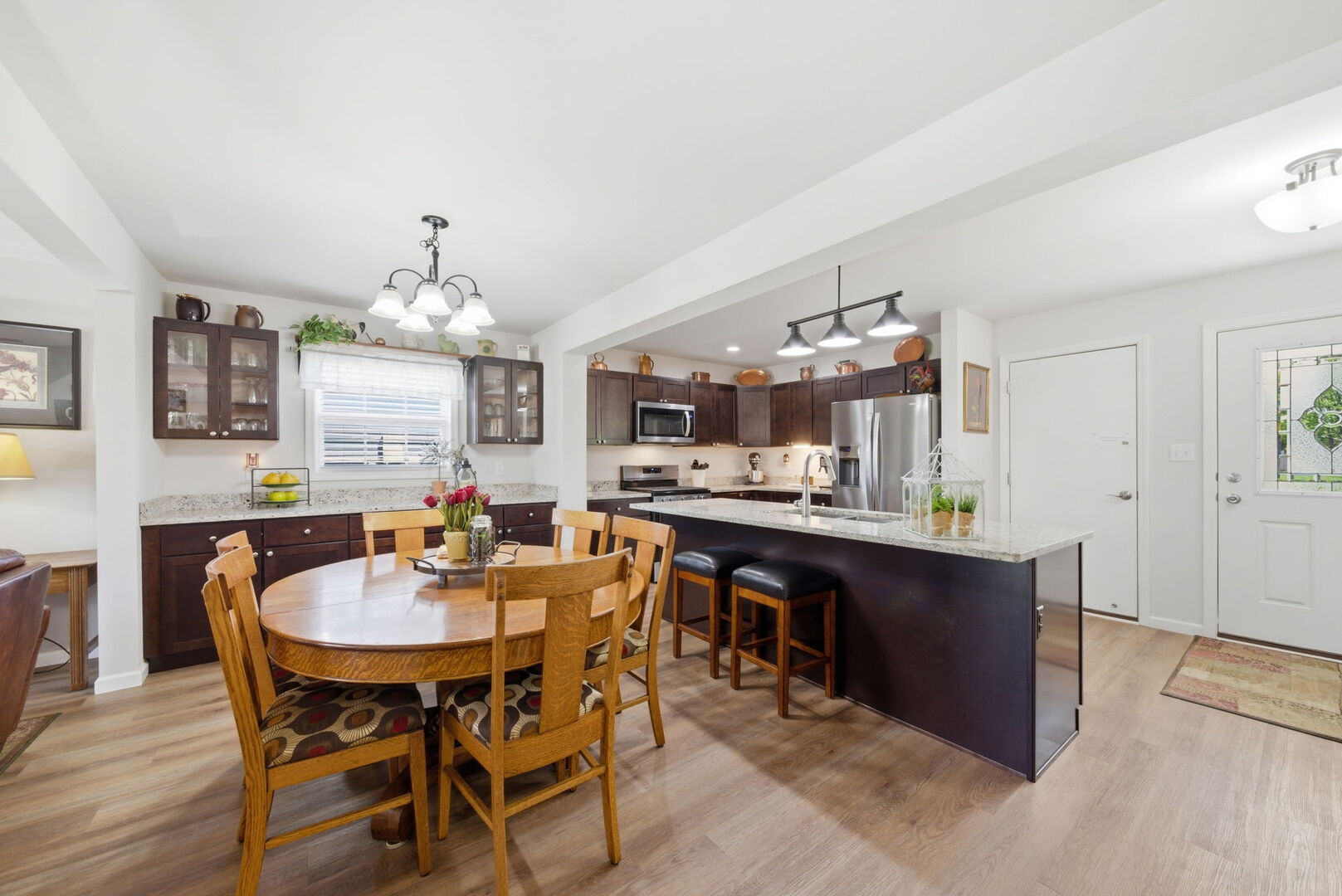 2016 Red Willow Road, Morris, IL 60450