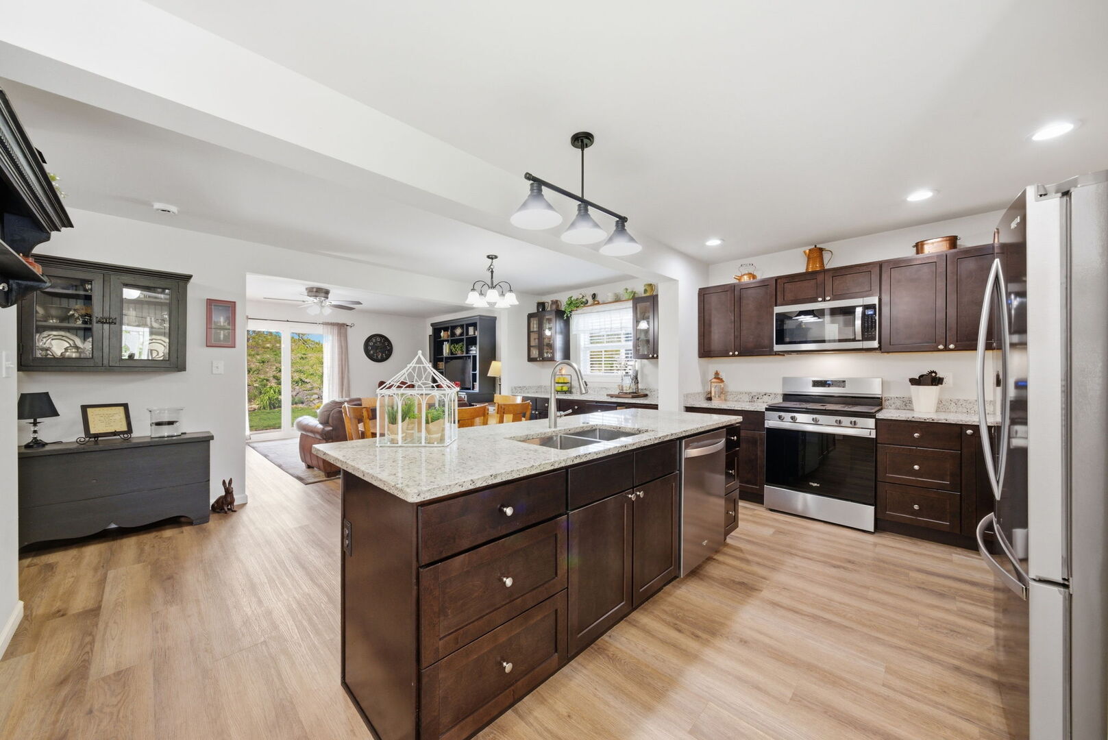 2016 Red Willow Road, Morris, IL 60450