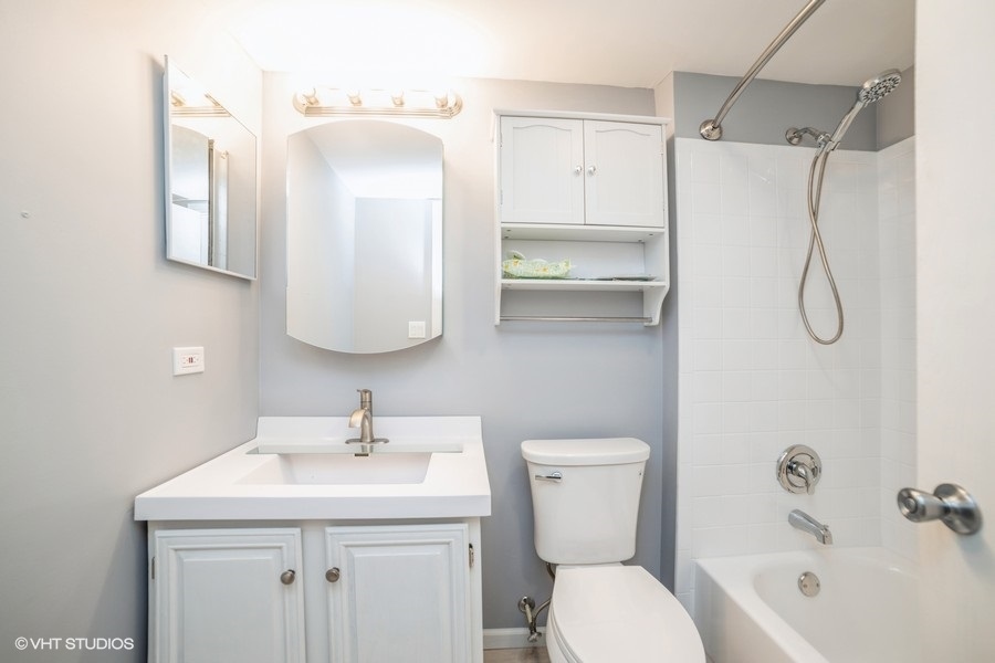 373 Newport Lane #D1, Bartlett, IL 60103