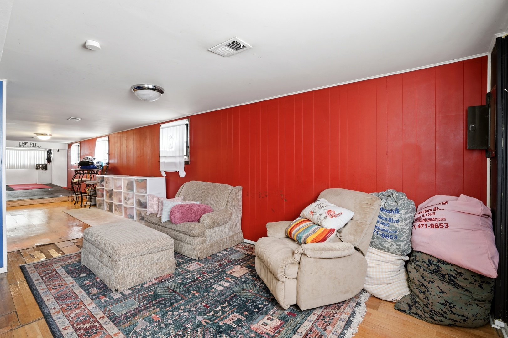 10148 S Peoria Street, Chicago, IL 60643