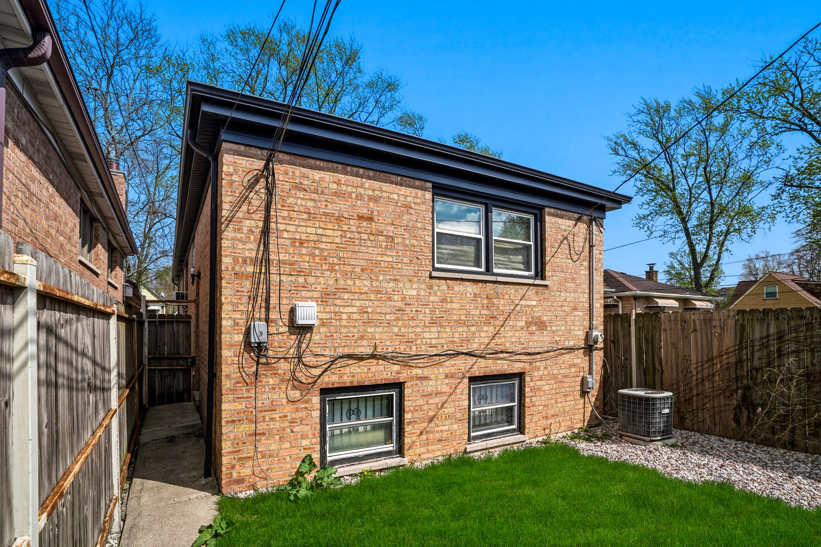 10148 S Peoria Street, Chicago, IL 60643