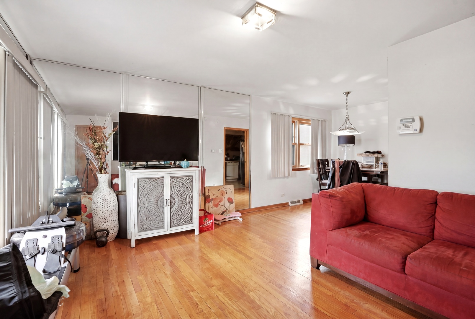 10148 S Peoria Street, Chicago, IL 60643