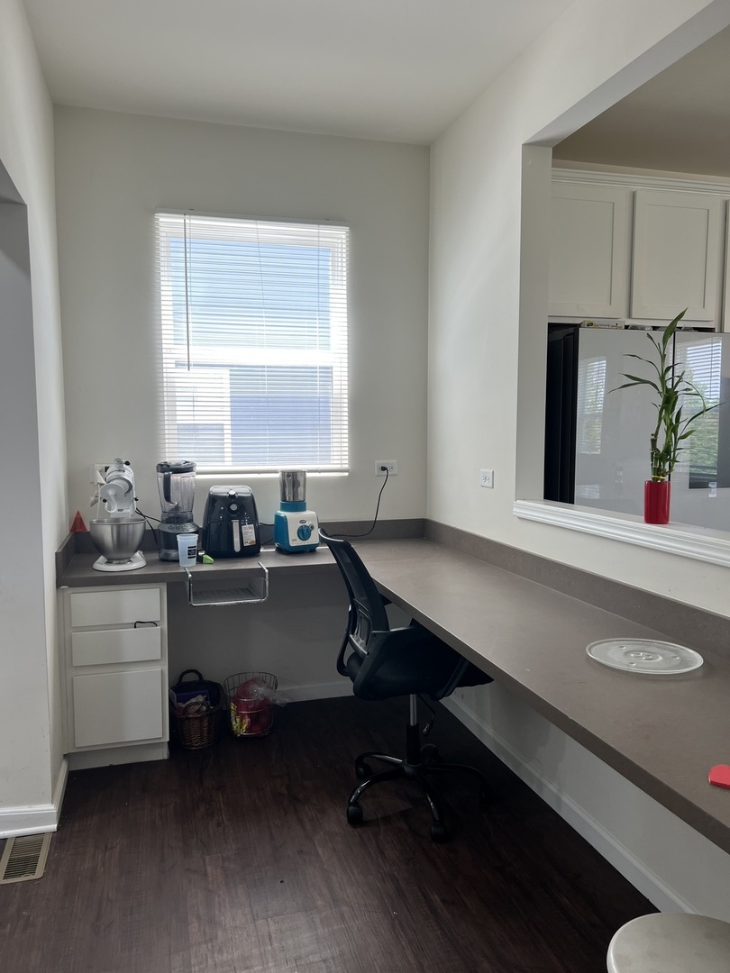 3607 Ambrosia Drive, Naperville, IL 60564