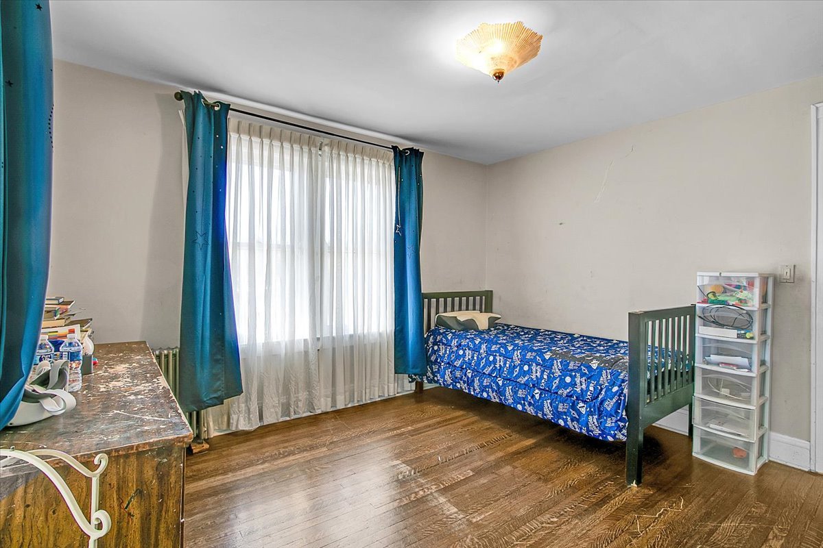 4108 W 103RD Street, Oak Lawn, IL 60453