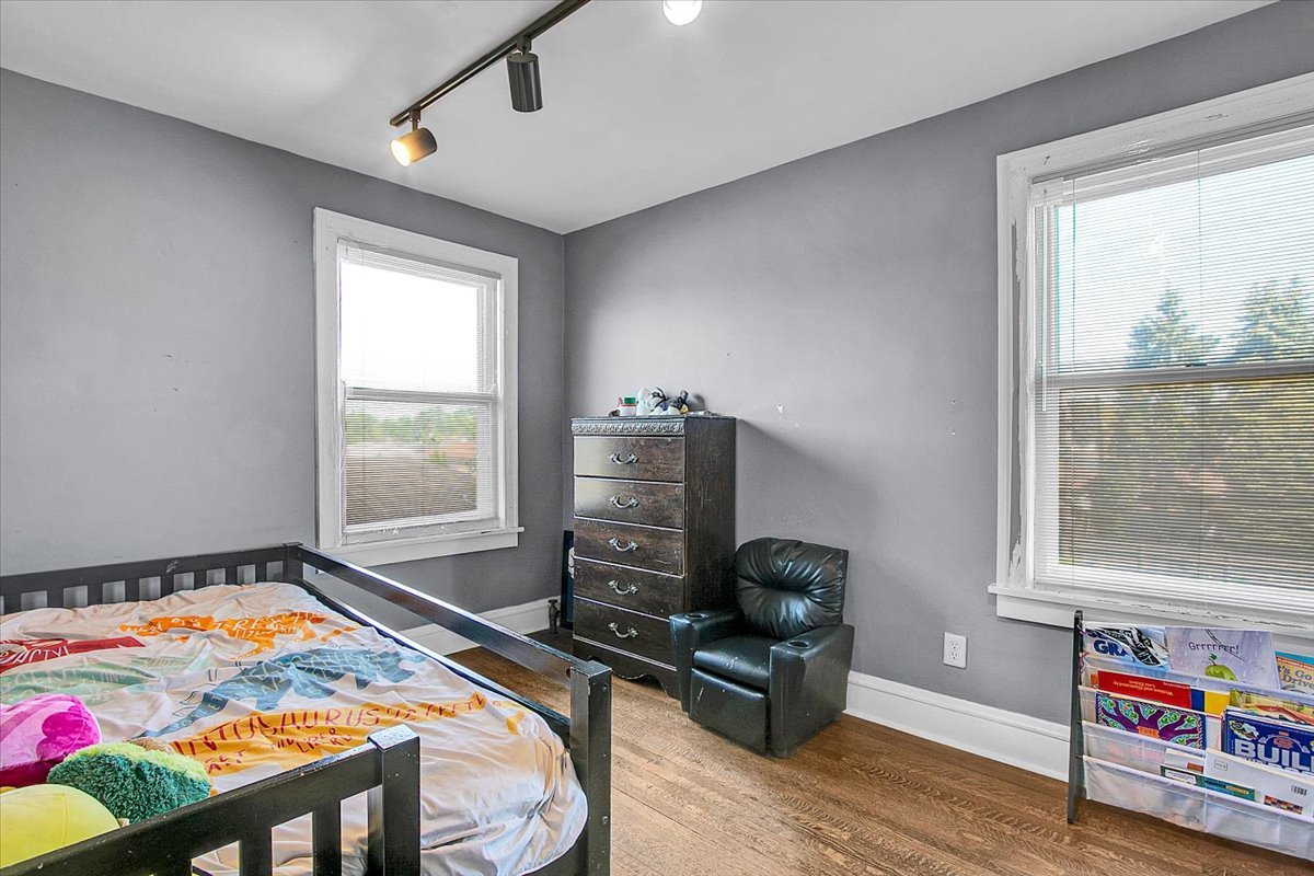 4108 W 103RD Street, Oak Lawn, IL 60453