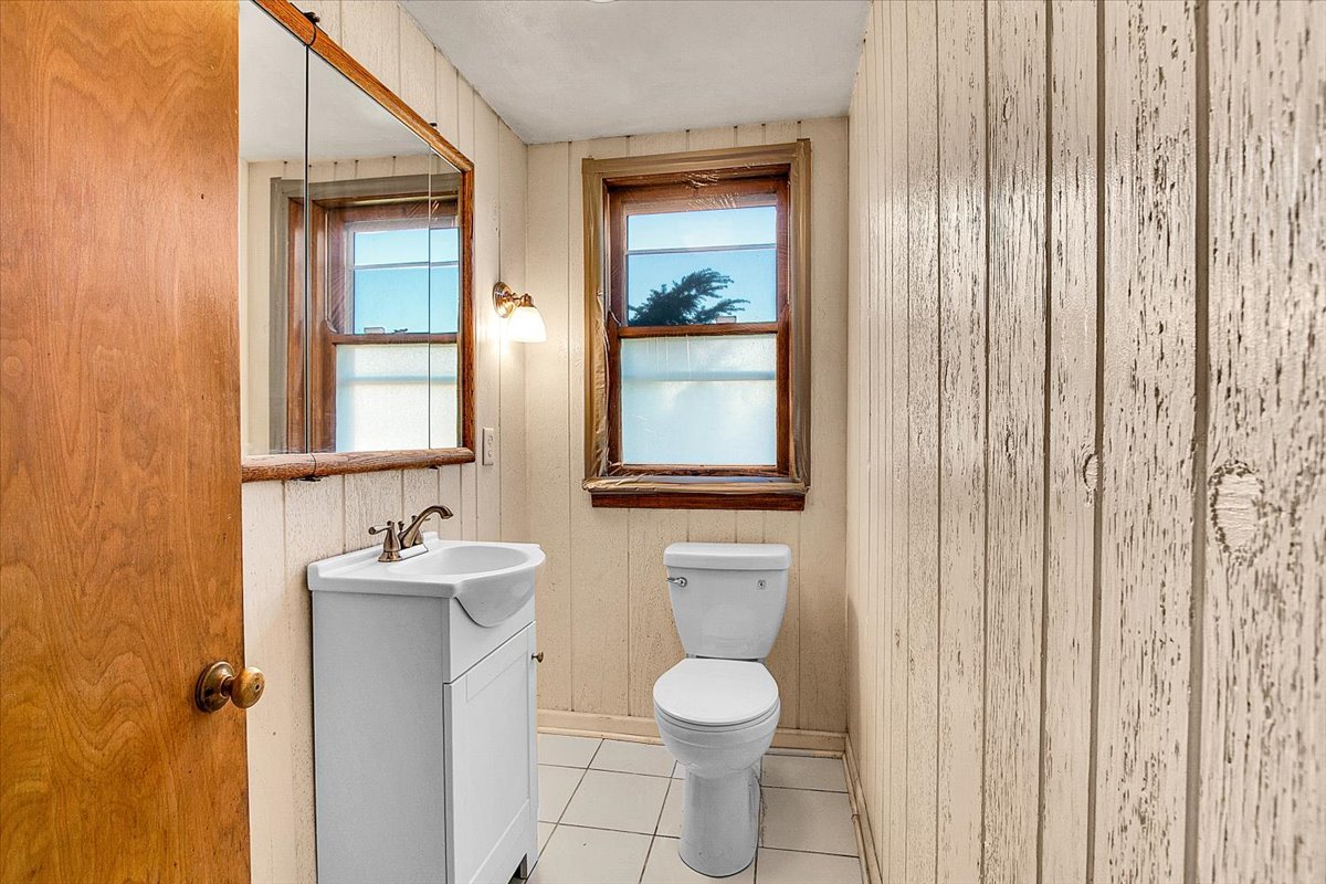 4108 W 103RD Street, Oak Lawn, IL 60453