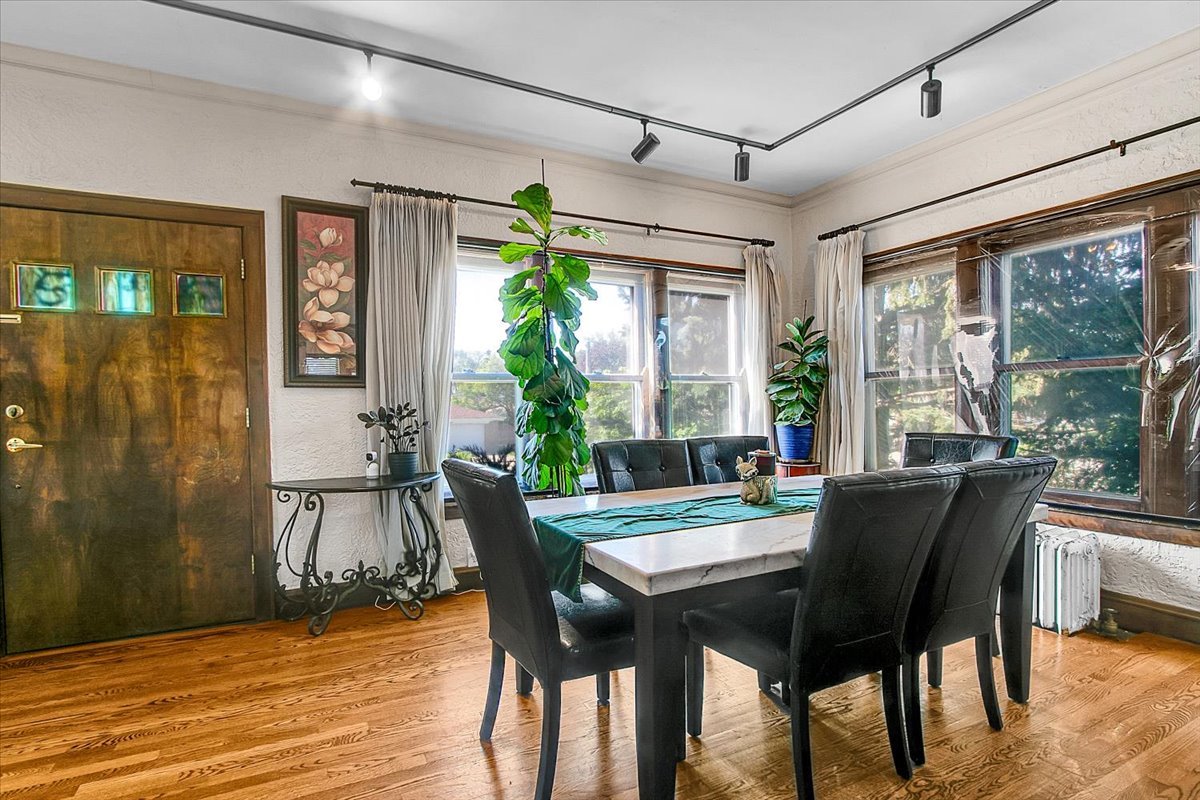 4108 W 103RD Street, Oak Lawn, IL 60453