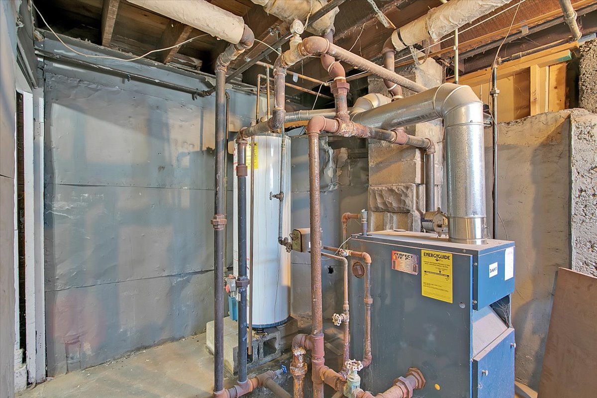 4108 W 103RD Street, Oak Lawn, IL 60453