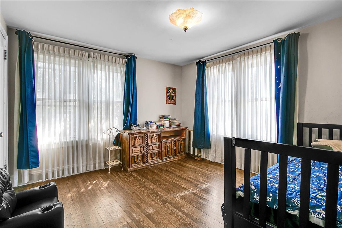 4108 W 103RD Street, Oak Lawn, IL 60453