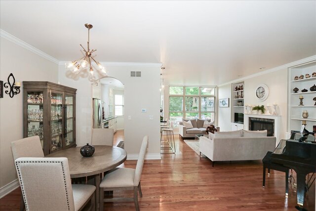 768 W Saint Johns Place, Addison, IL 60101