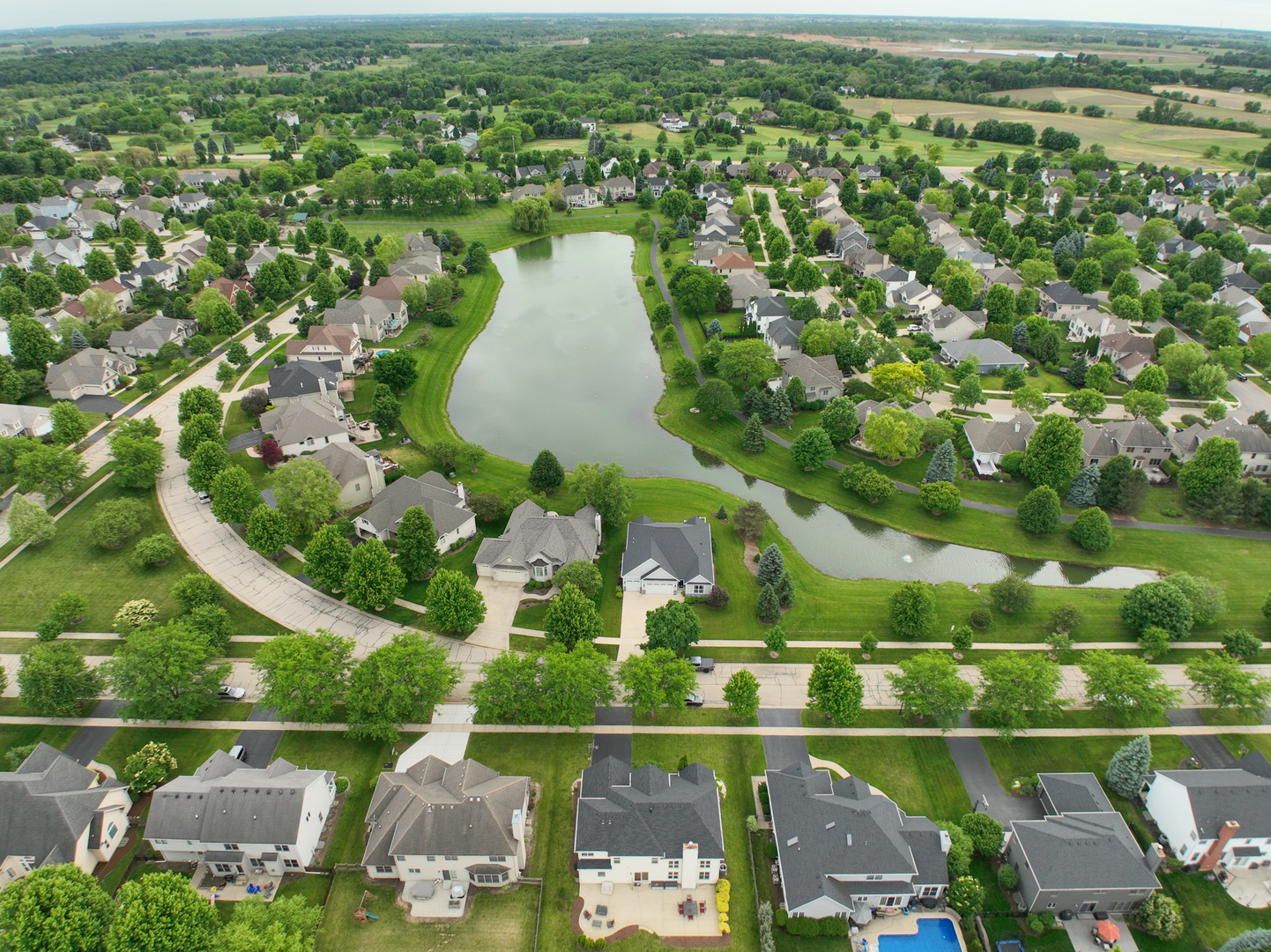 990 CITIZEN Avenue, Elburn, IL 60119
