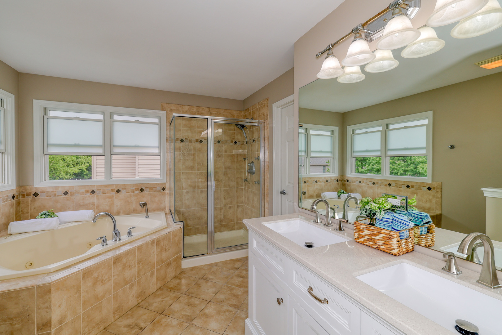 990 CITIZEN Avenue, Elburn, IL 60119