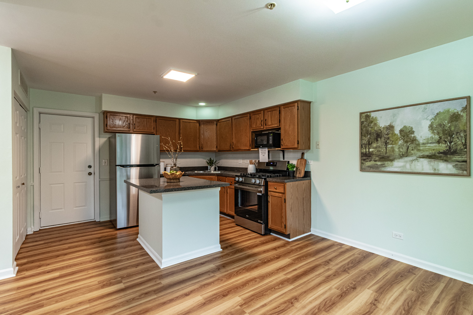 1230 Orleans Drive, Mundelein, IL 60060