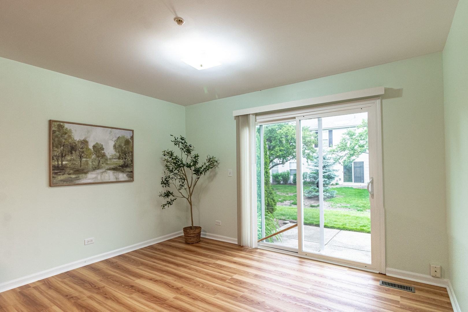 1230 Orleans Drive, Mundelein, IL 60060
