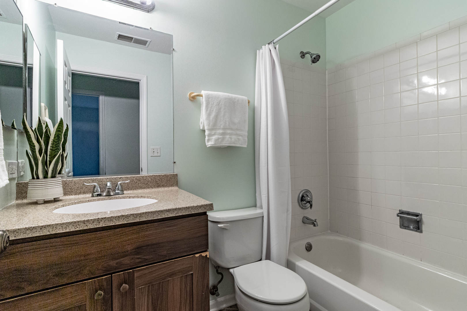1230 Orleans Drive, Mundelein, IL 60060