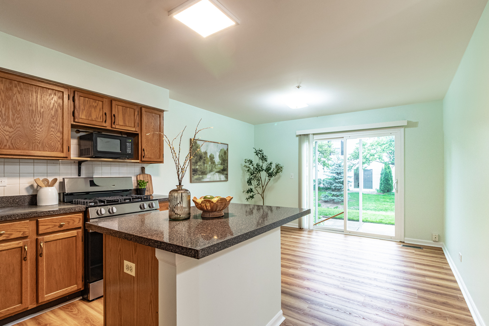 1230 Orleans Drive, Mundelein, IL 60060