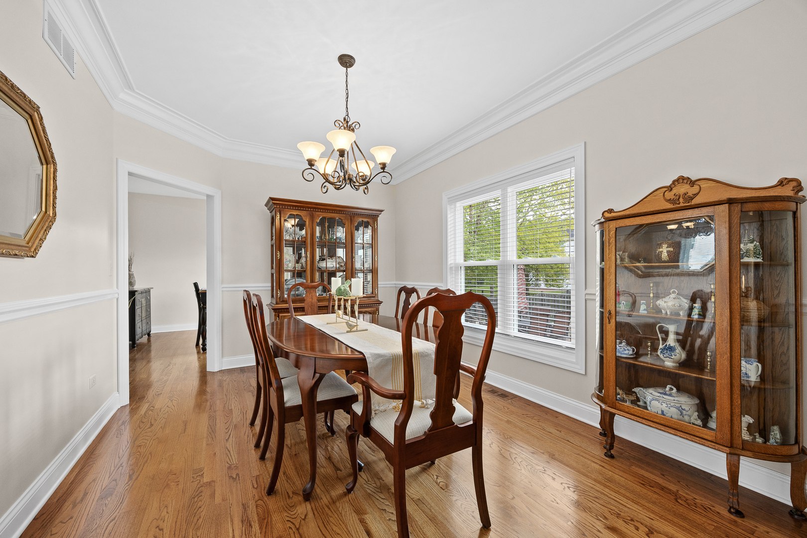 352 Andover Drive, Oswego, IL 60543