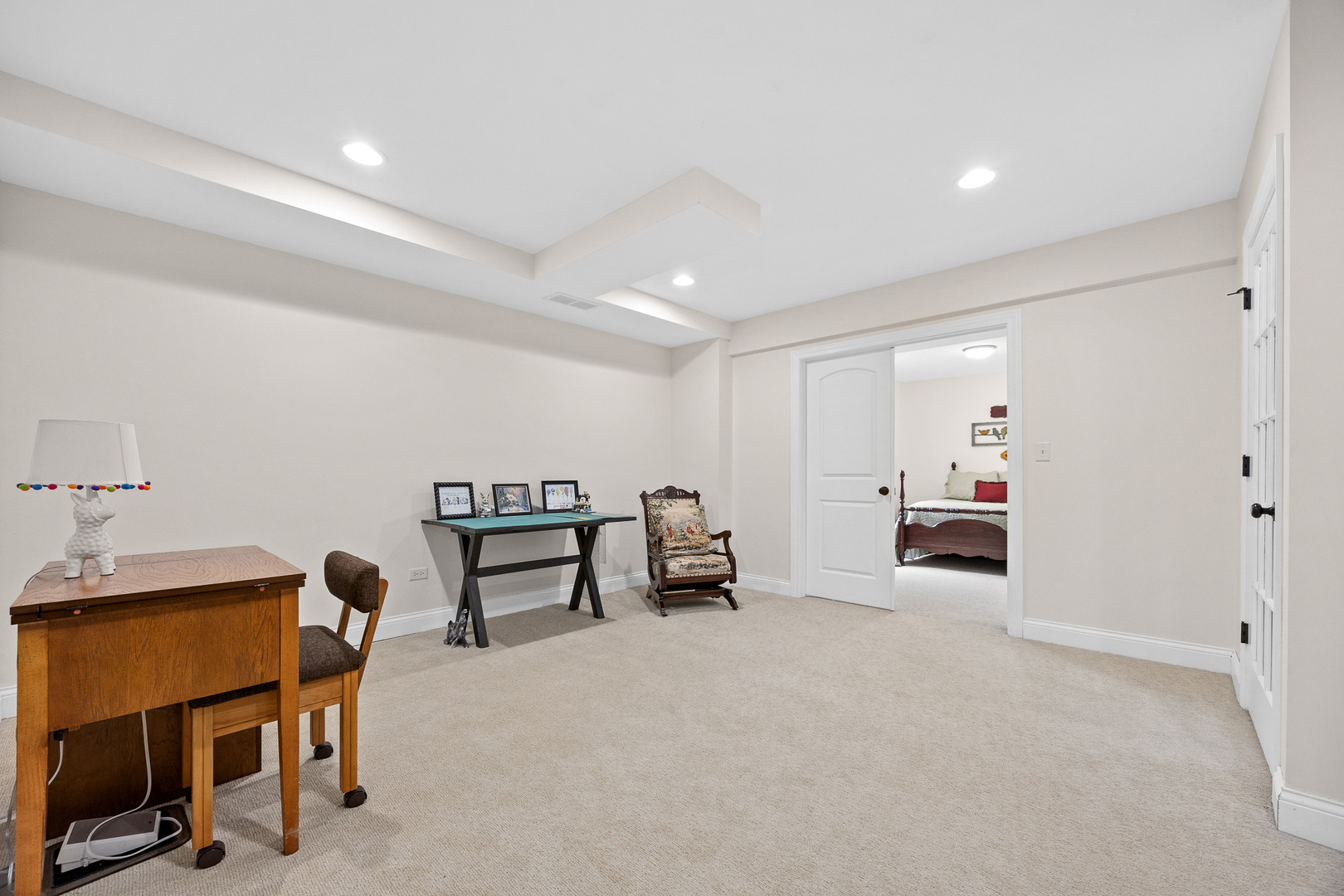 352 Andover Drive, Oswego, IL 60543
