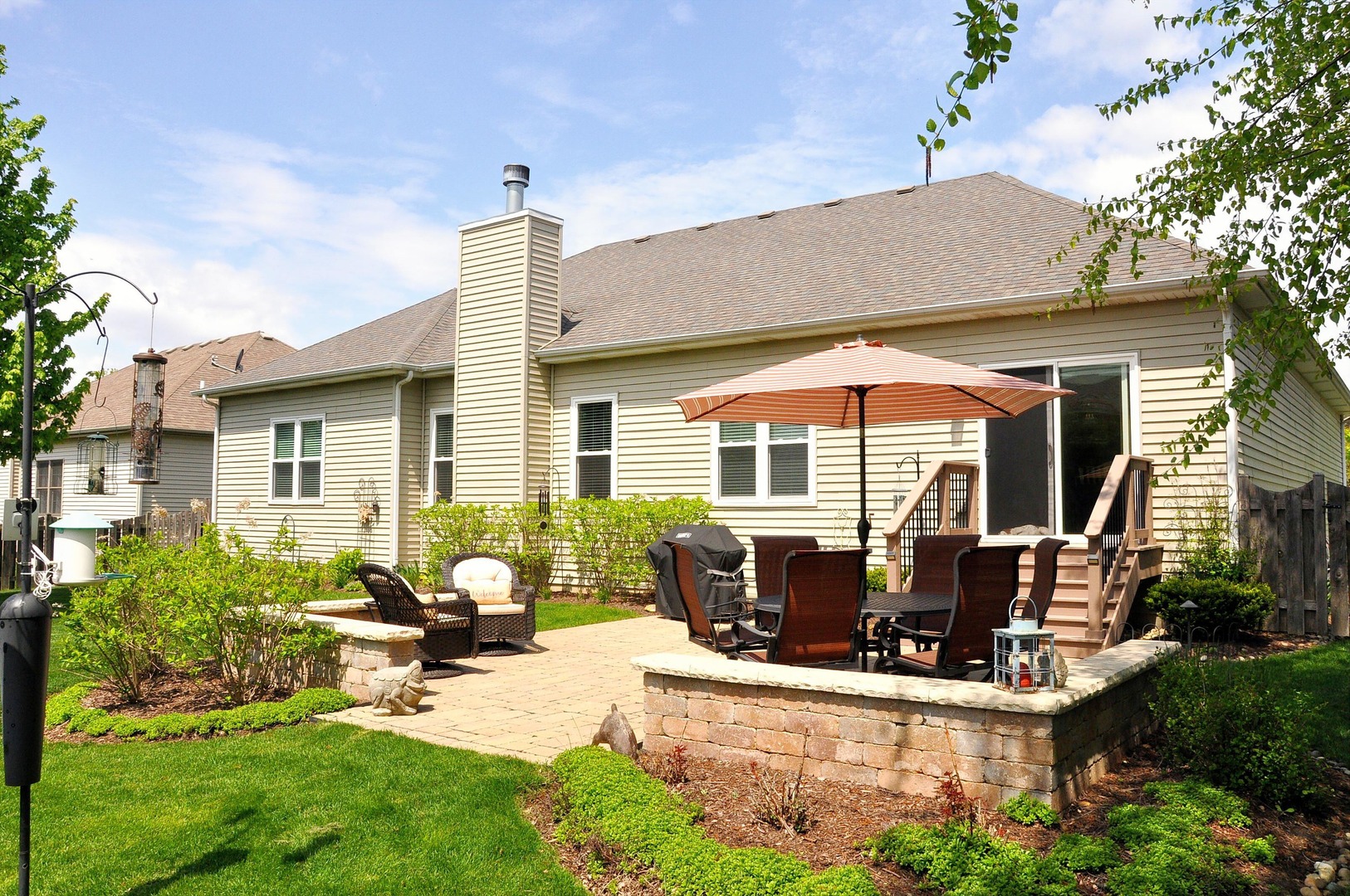 352 Andover Drive, Oswego, IL 60543