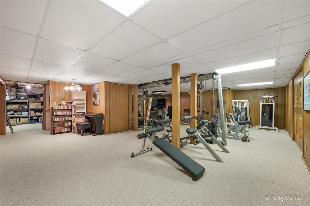 958 W Stonehedge Drive, Addison, IL 60101