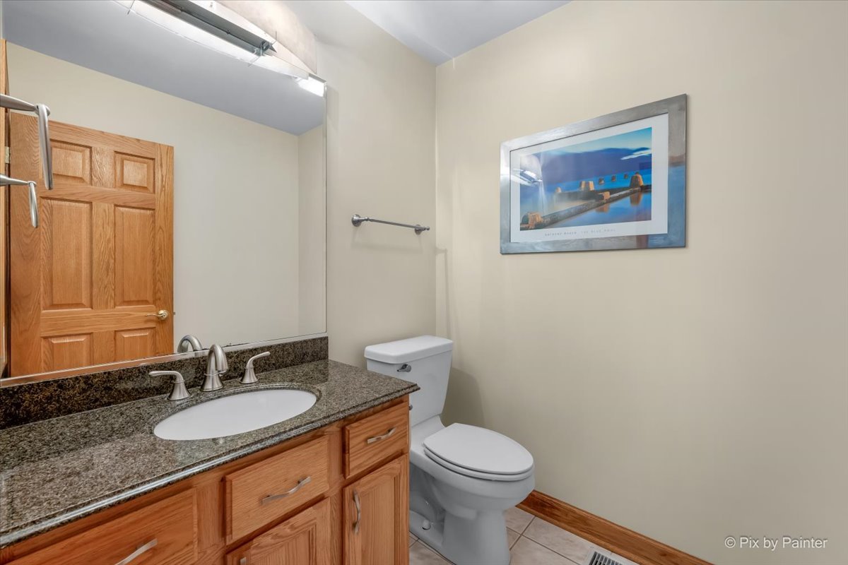 958 W Stonehedge Drive, Addison, IL 60101