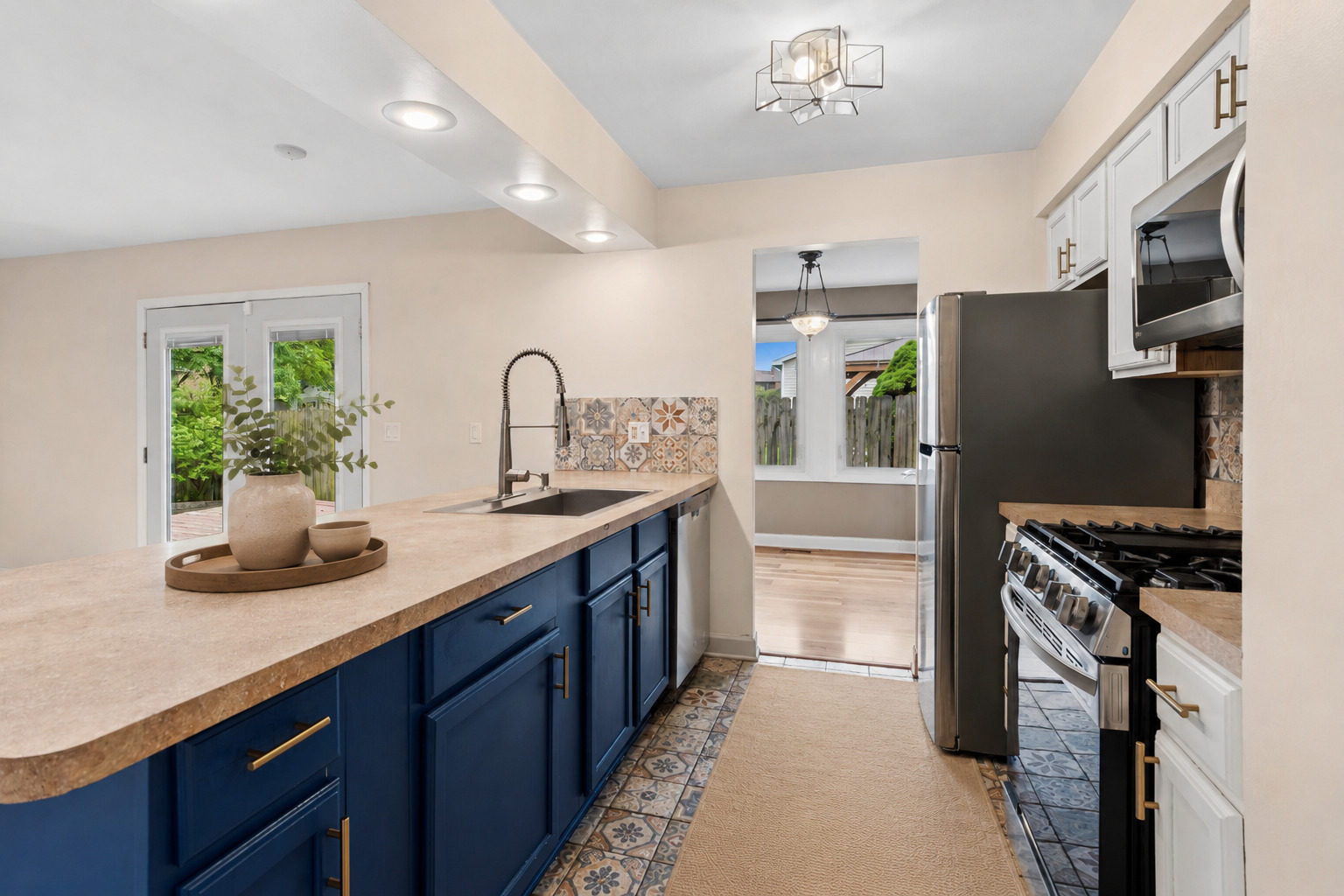 141 Pebble Creek Trail, Carol Stream, IL 60188