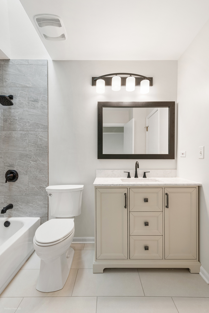 1424 FARRINGTON Lane, Aurora, IL 60504