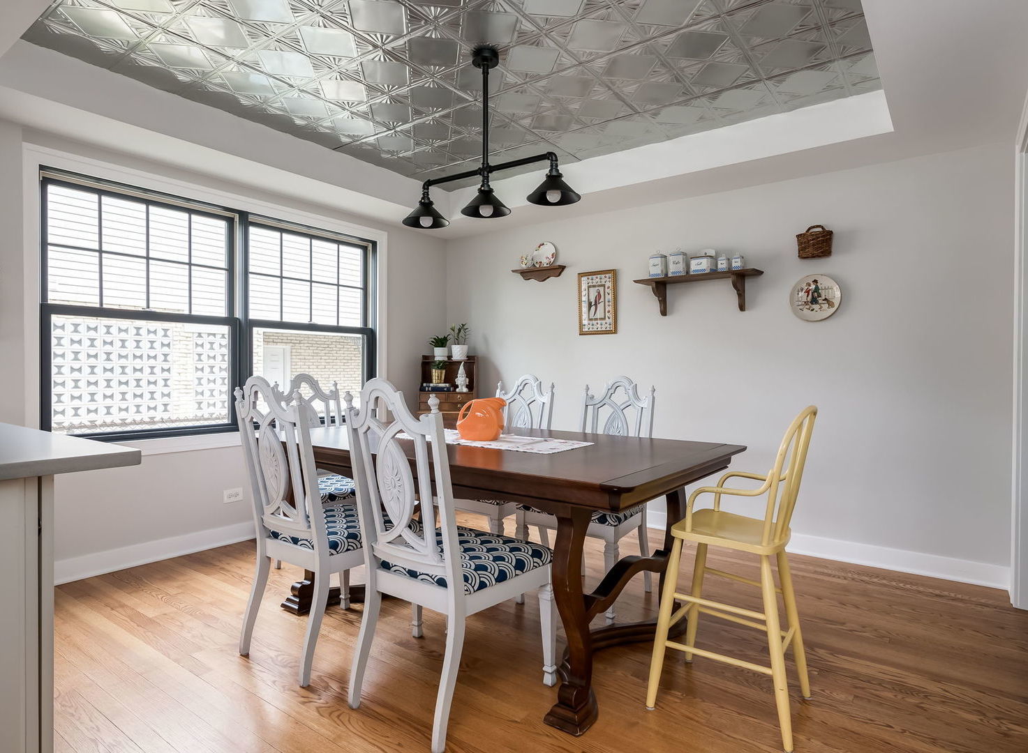 774 S Euclid Avenue, Elmhurst, IL 60126