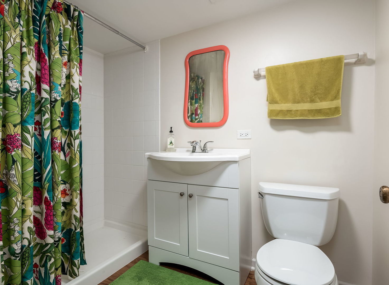 774 S Euclid Avenue, Elmhurst, IL 60126