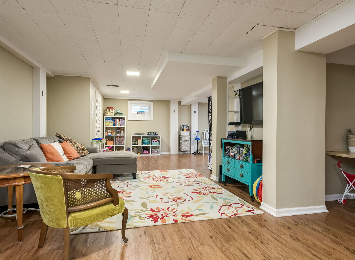 774 S Euclid Avenue, Elmhurst, IL 60126