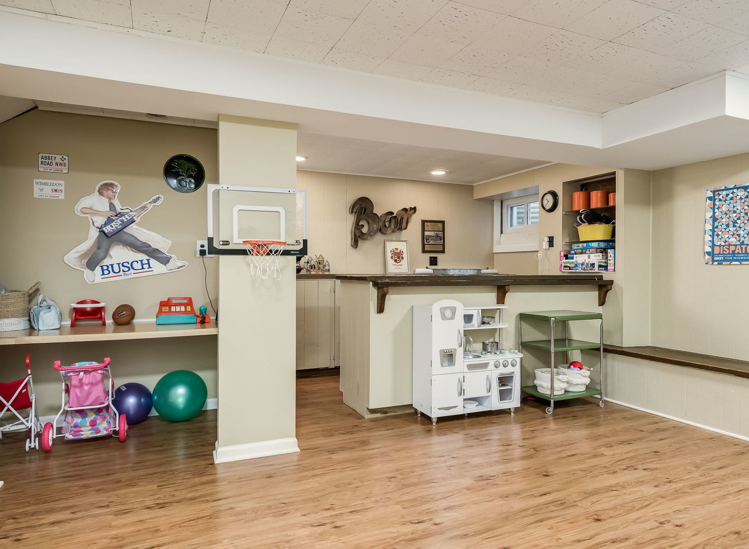 774 S Euclid Avenue, Elmhurst, IL 60126