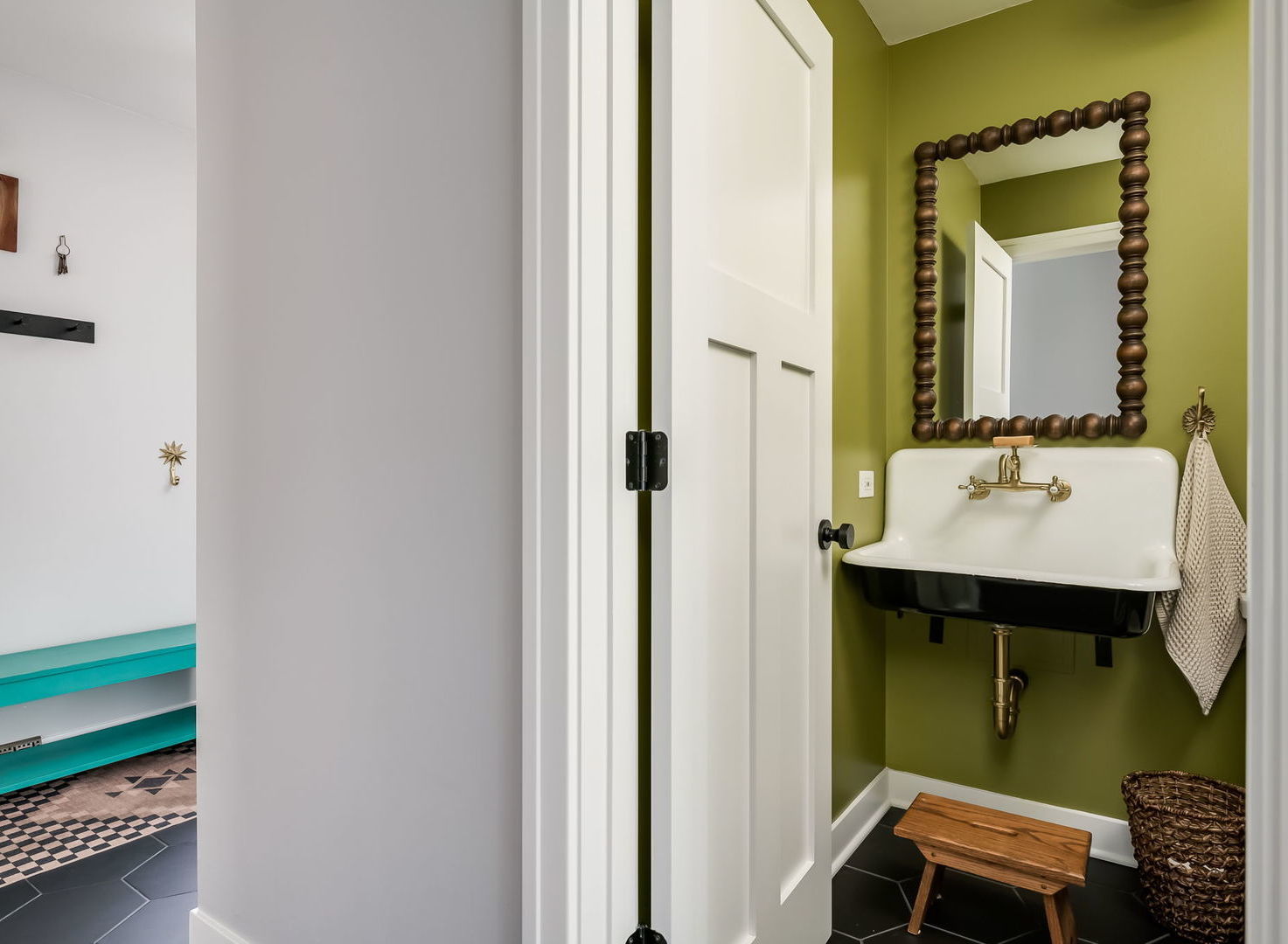 774 S Euclid Avenue, Elmhurst, IL 60126