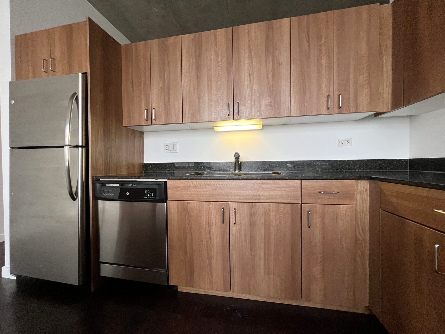 235 W Van Buren Street #2202, Chicago, IL 60607