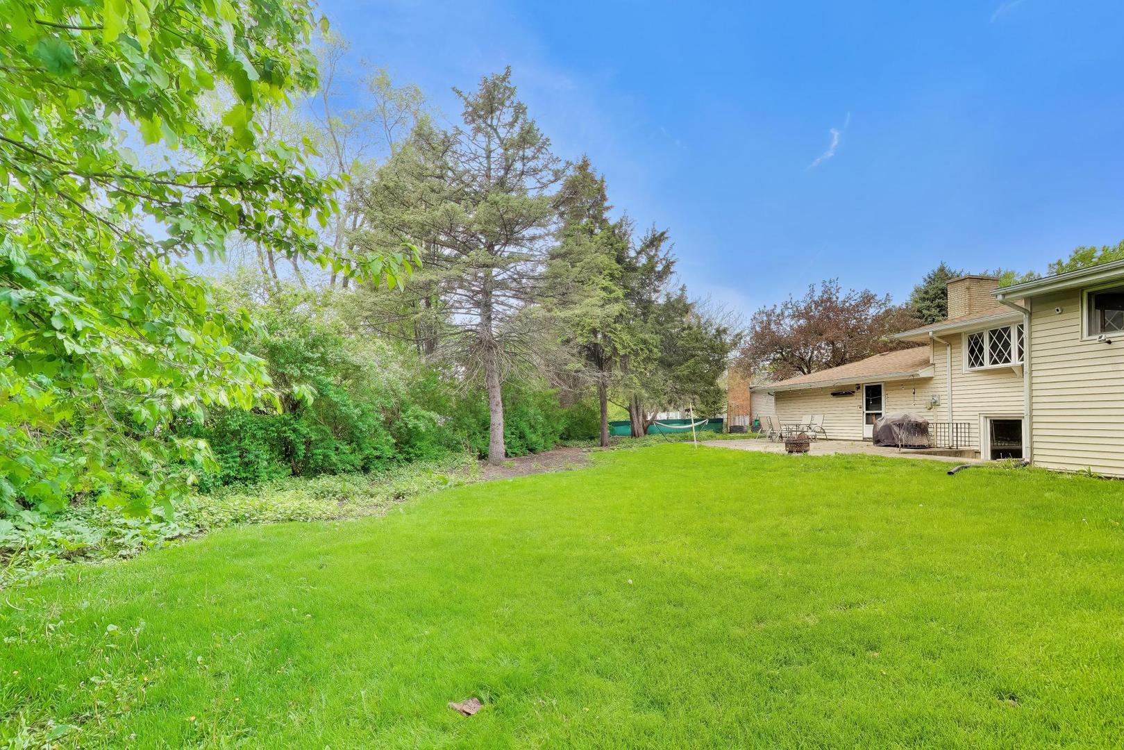 533 Carr Court, Schaumburg, IL 60193