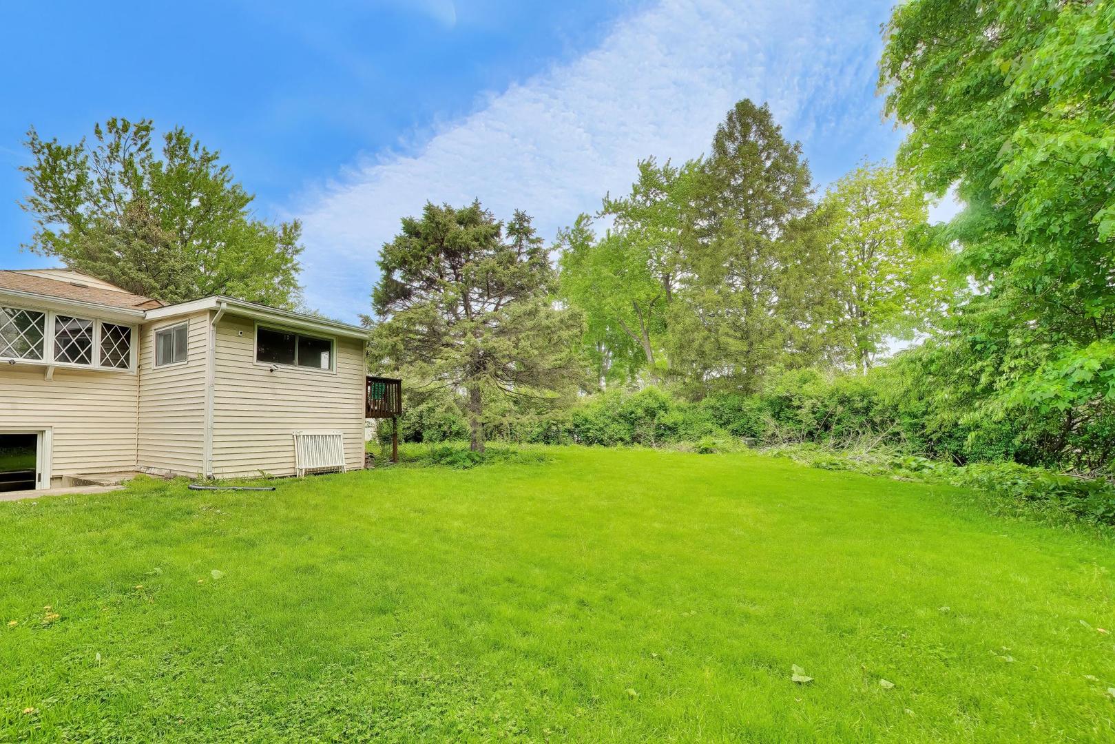 533 Carr Court, Schaumburg, IL 60193