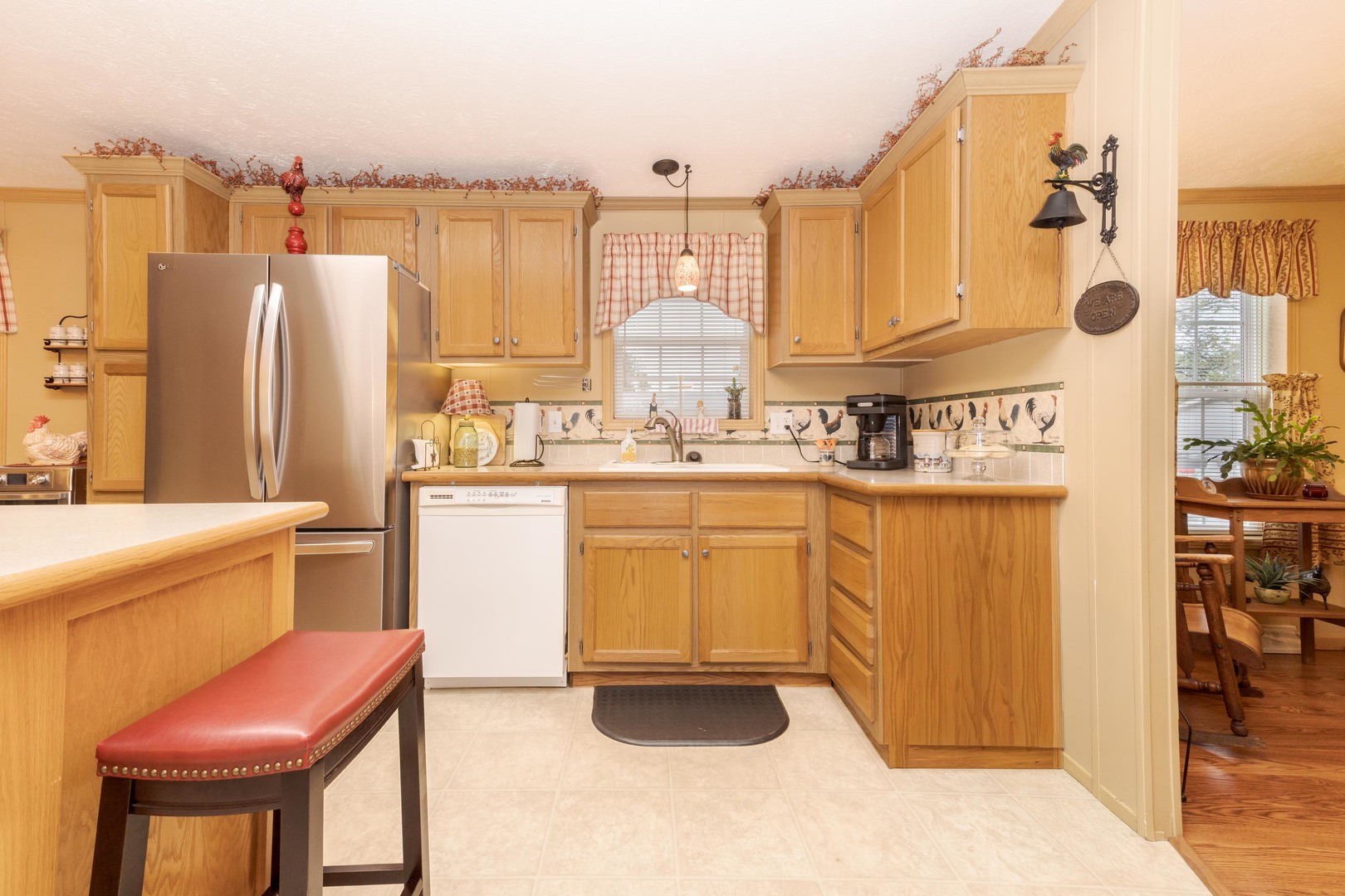 1129 11th Street, Bloomington, IL 61704