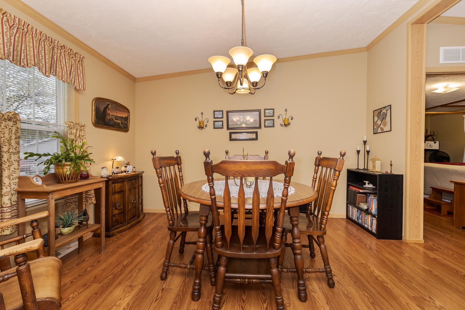 1129 11th Street, Bloomington, IL 61704