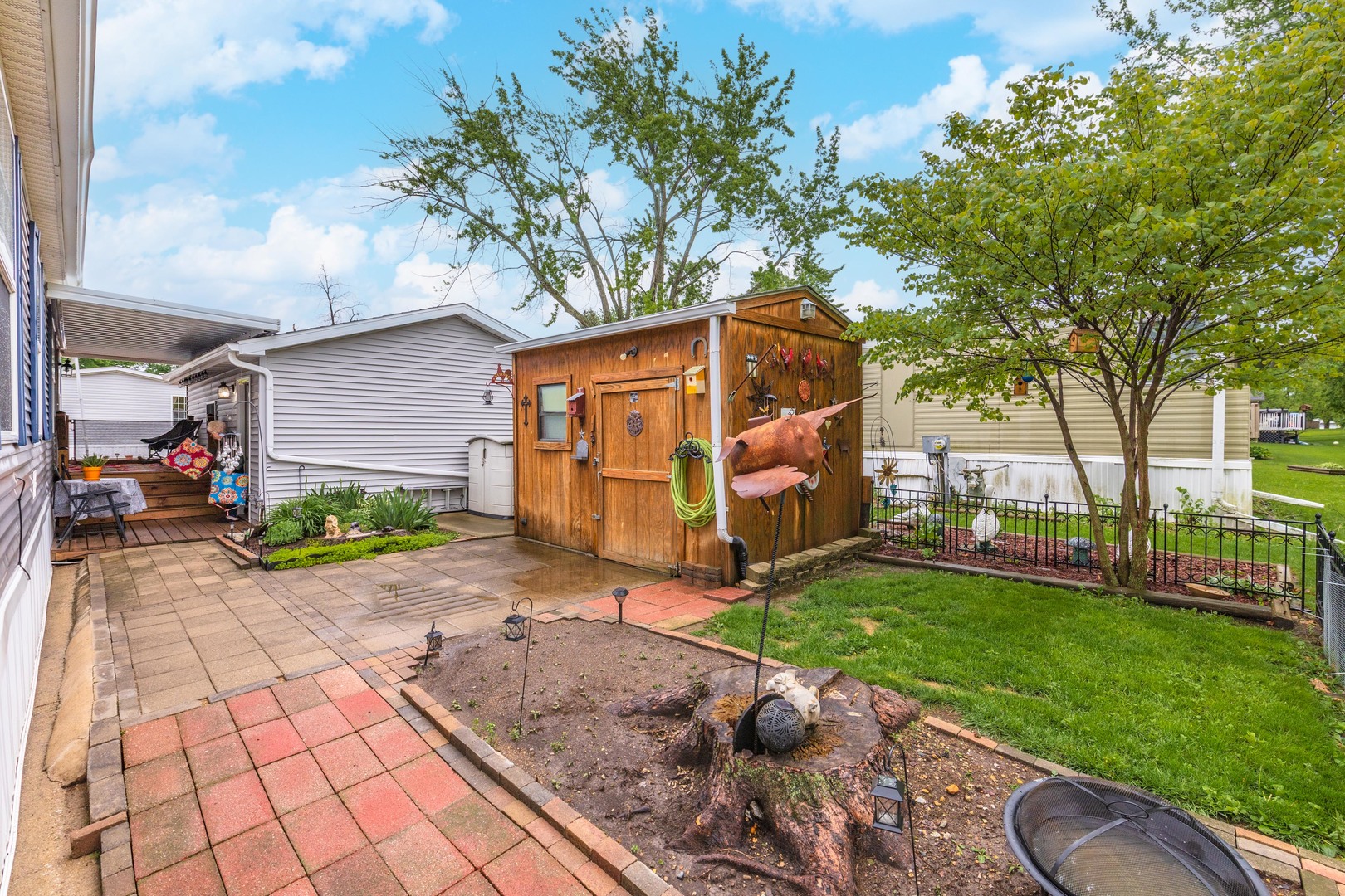 1129 11th Street, Bloomington, IL 61704