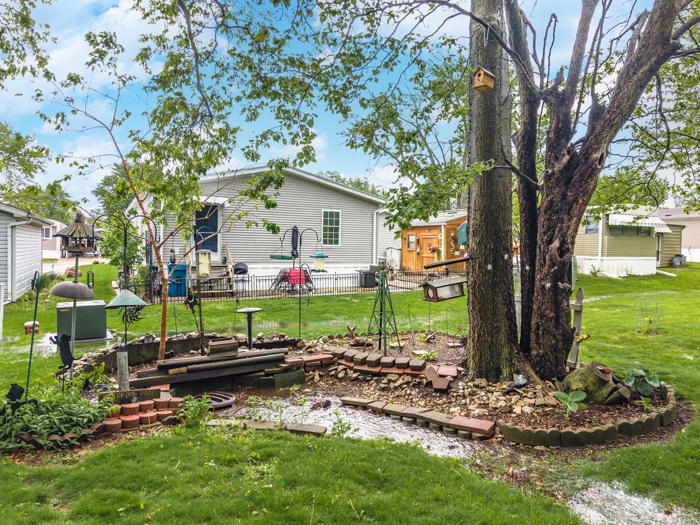 1129 11th Street, Bloomington, IL 61704