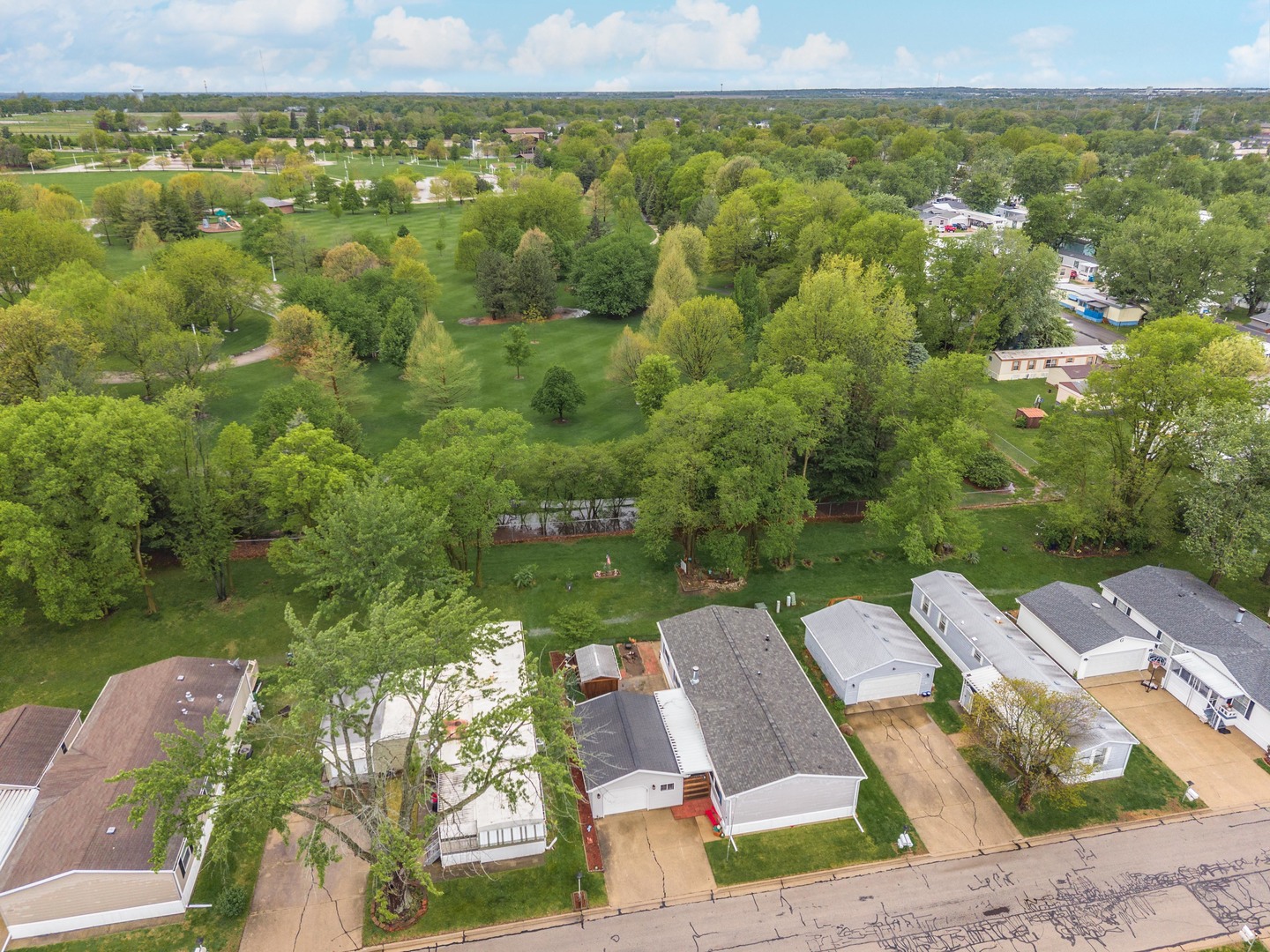 1129 11th Street, Bloomington, IL 61704