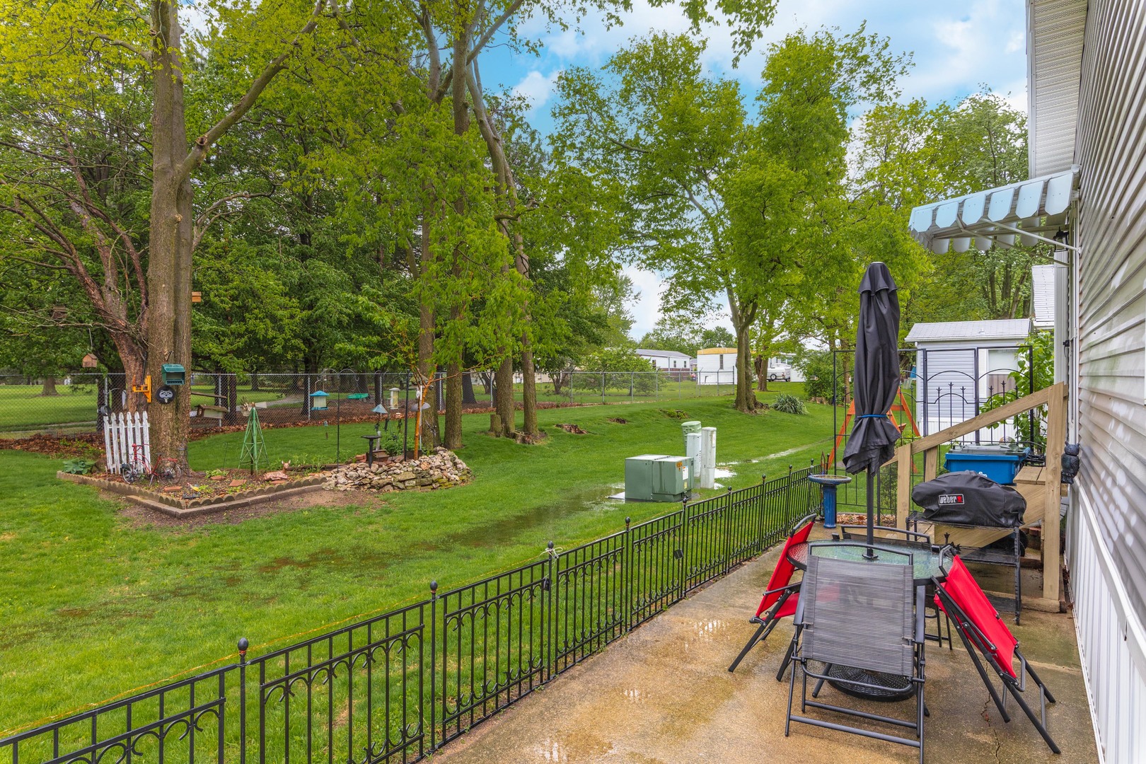 1129 11th Street, Bloomington, IL 61704