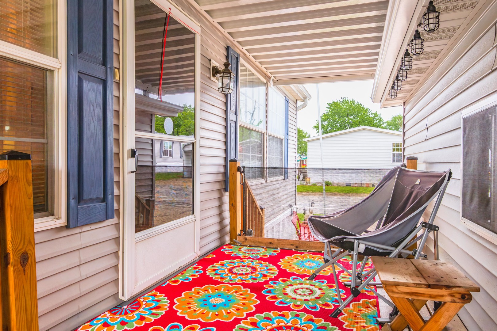 1129 11th Street, Bloomington, IL 61704