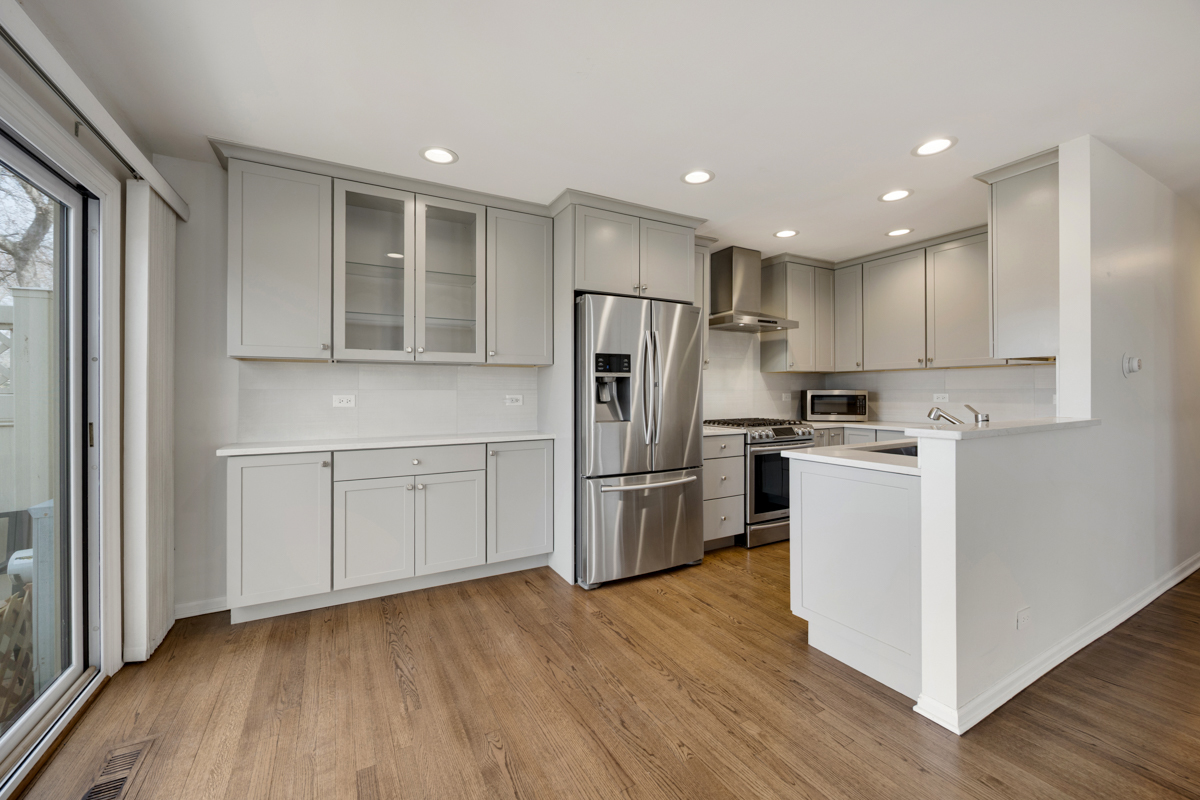 1634 Vermont Drive, Elk Grove Village, IL 60007