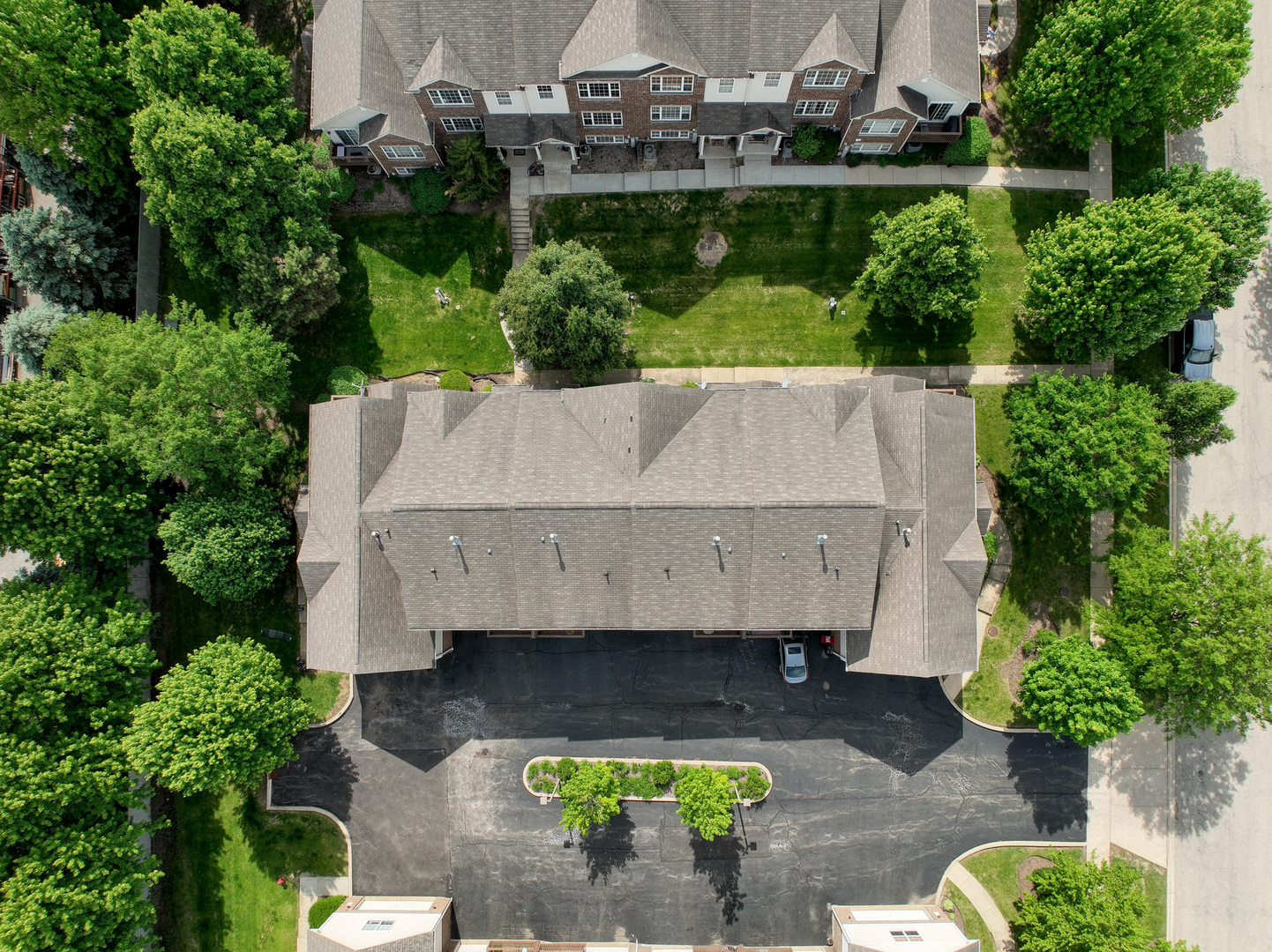 653 E WILLOW Street, Elburn, IL 60119