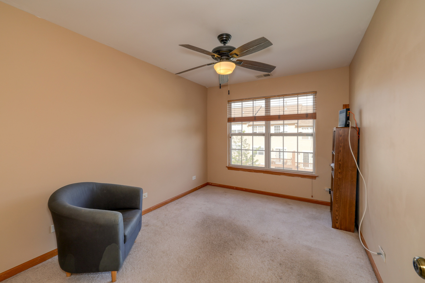 653 E WILLOW Street, Elburn, IL 60119